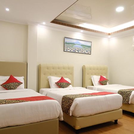 Joyful Hotel 탄중판단 외부 사진