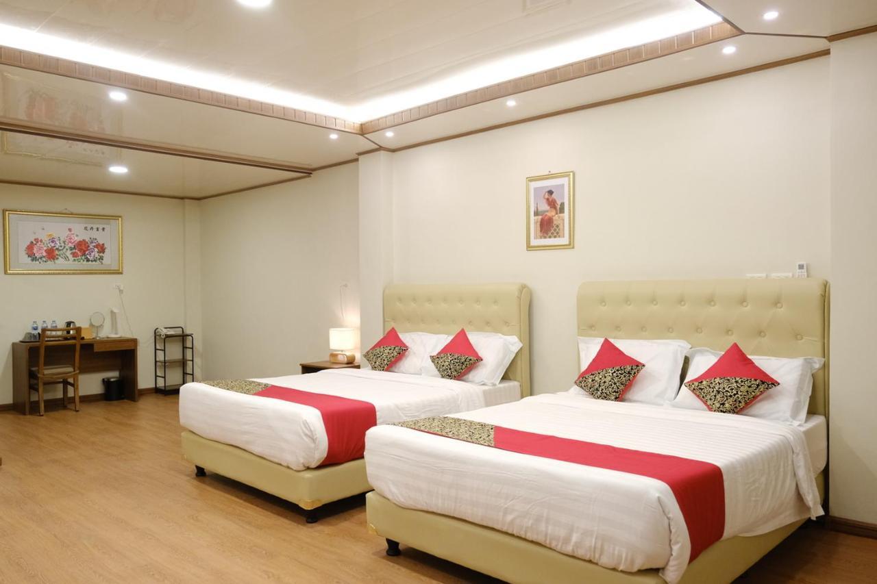 Joyful Hotel 탄중판단 외부 사진